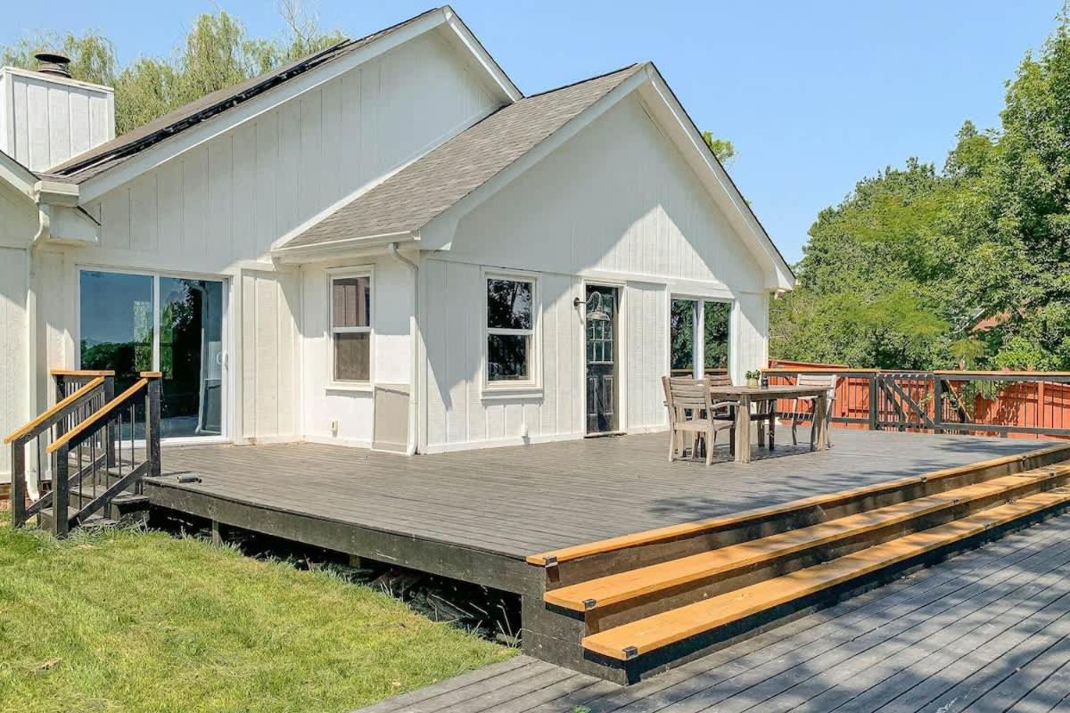 Inglewood Rose - B&B Nashville