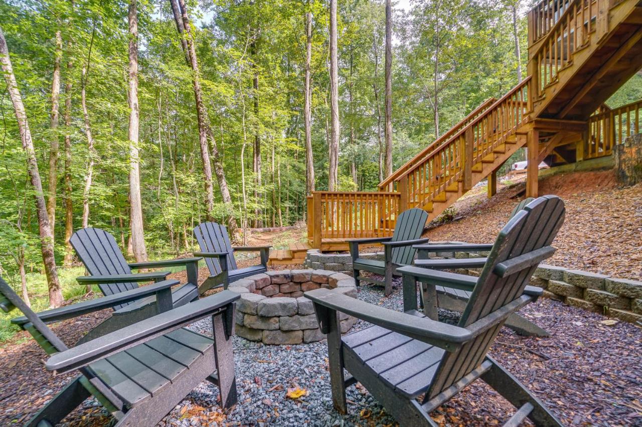Cabin Retreat w/ Hot Tub Near Downtown Helen! - Ferienwohnung Helen