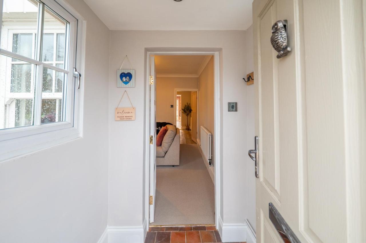 Little Owl Cottage, Short River Walk to Town, Drive Parking - B&B Stratford-upon-Avon