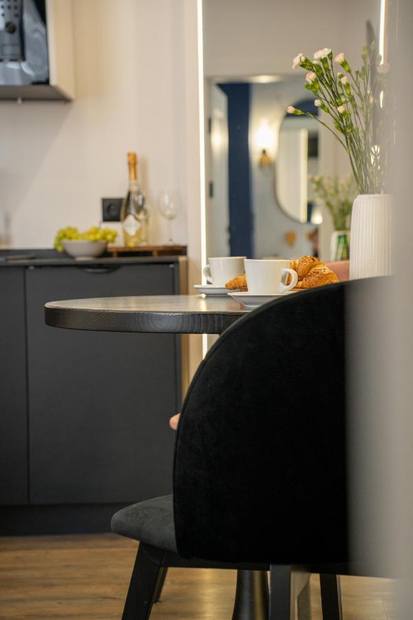 Deco Apartments Mariacka 8 - apartamenty w centrum Katowic - Bed and Breakfast Katowice