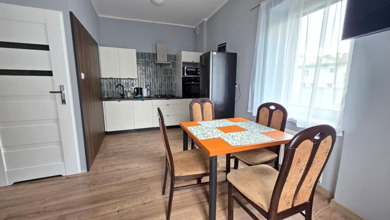 Tanie Noclegi Puszkina 5 - Bed and Breakfast Wałbrzych