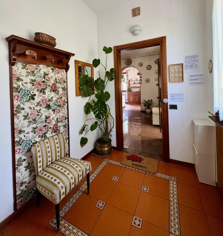 Da Giorgio-B&B con parcheggio gratuito recintato - B&B Módena