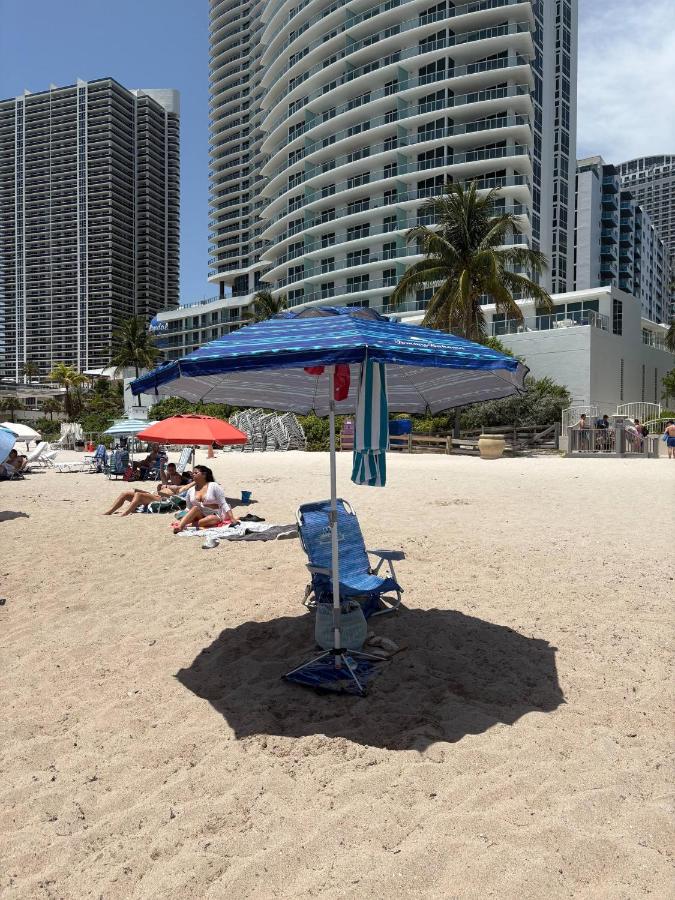 Stunning Ocean View 1BR, size 850 sqft, 15 min to Ft Lauderdale and 40 min to Miami - Ferienwohnung Hollywood