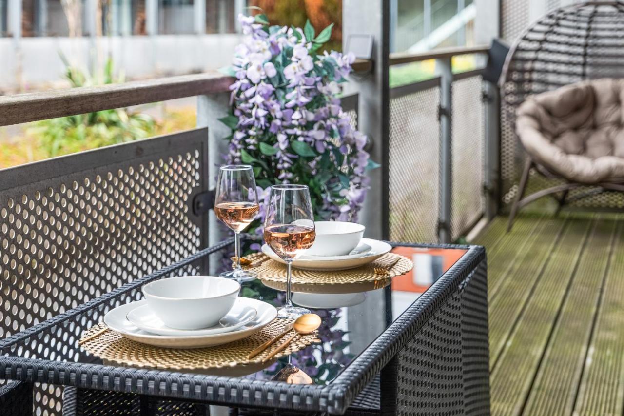 The Wanderlust Hideaway - 2 BR - Parking - Balcony - B&B Birmingham