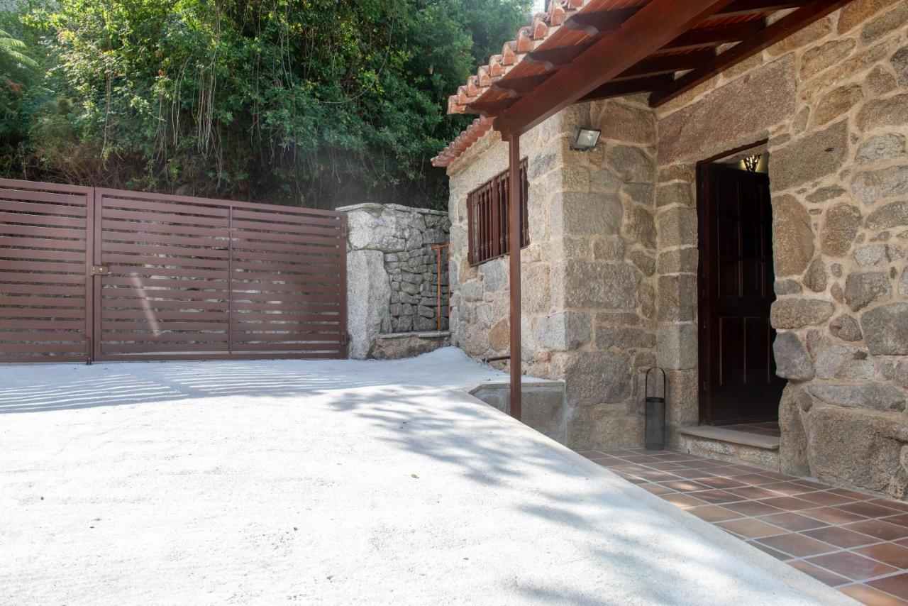Casa Recuncho da Mina en Nigrán Rías Baixas - Bed and Breakfast Camos