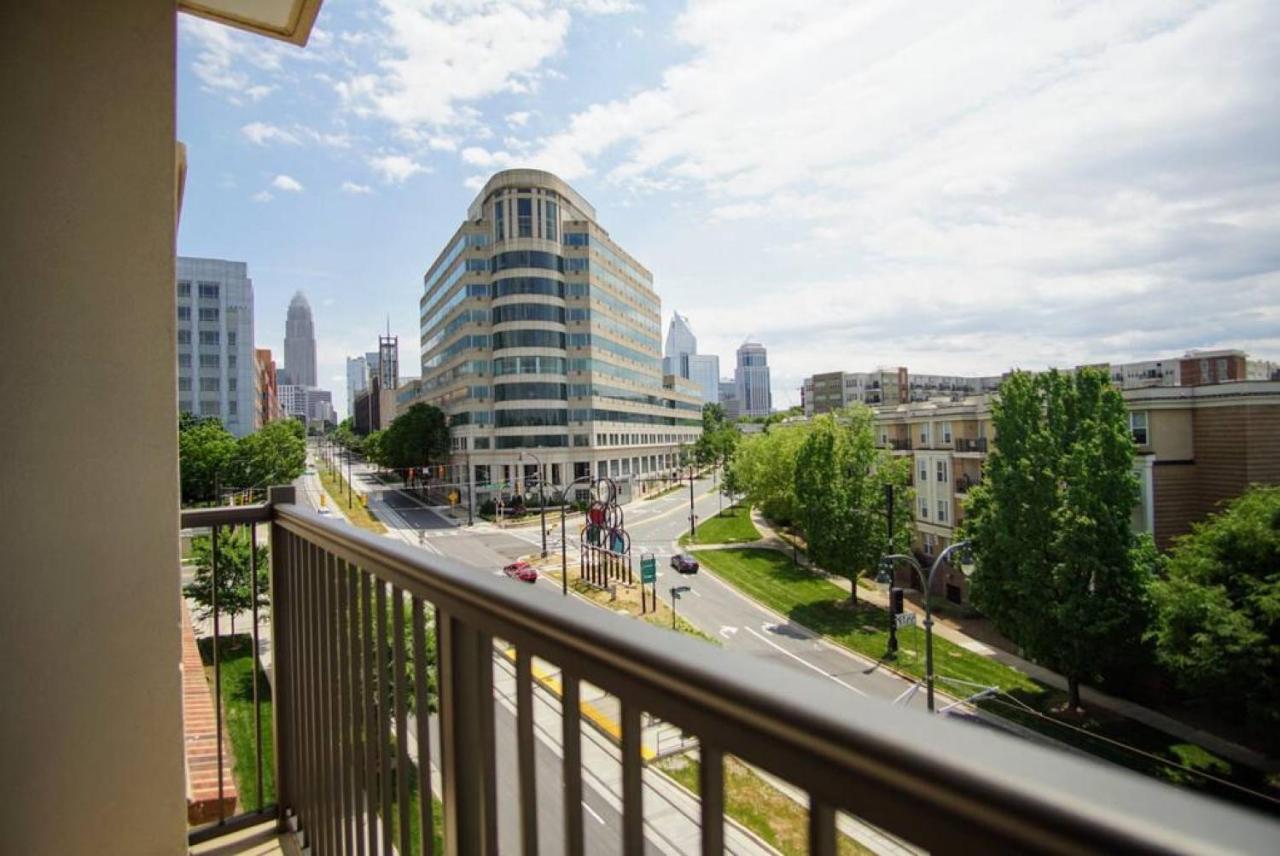 League Flats Uptown at West Trade Street - B&B Charlotte