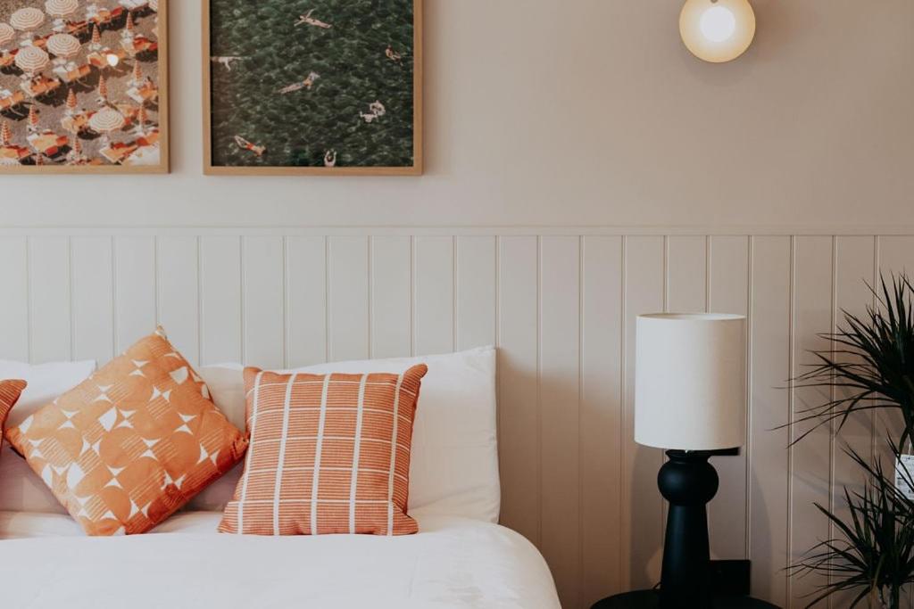 Relax in a luxury new 4-bed beachfront house - B&B Southbourne