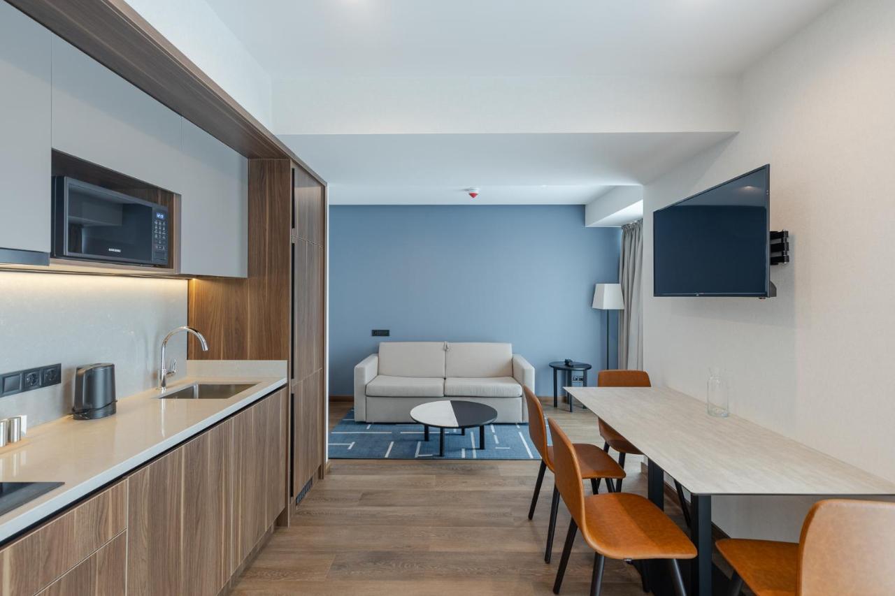 Black Sea Apartment in Alliance Privilege - Chambres d'hôtes Batoumi