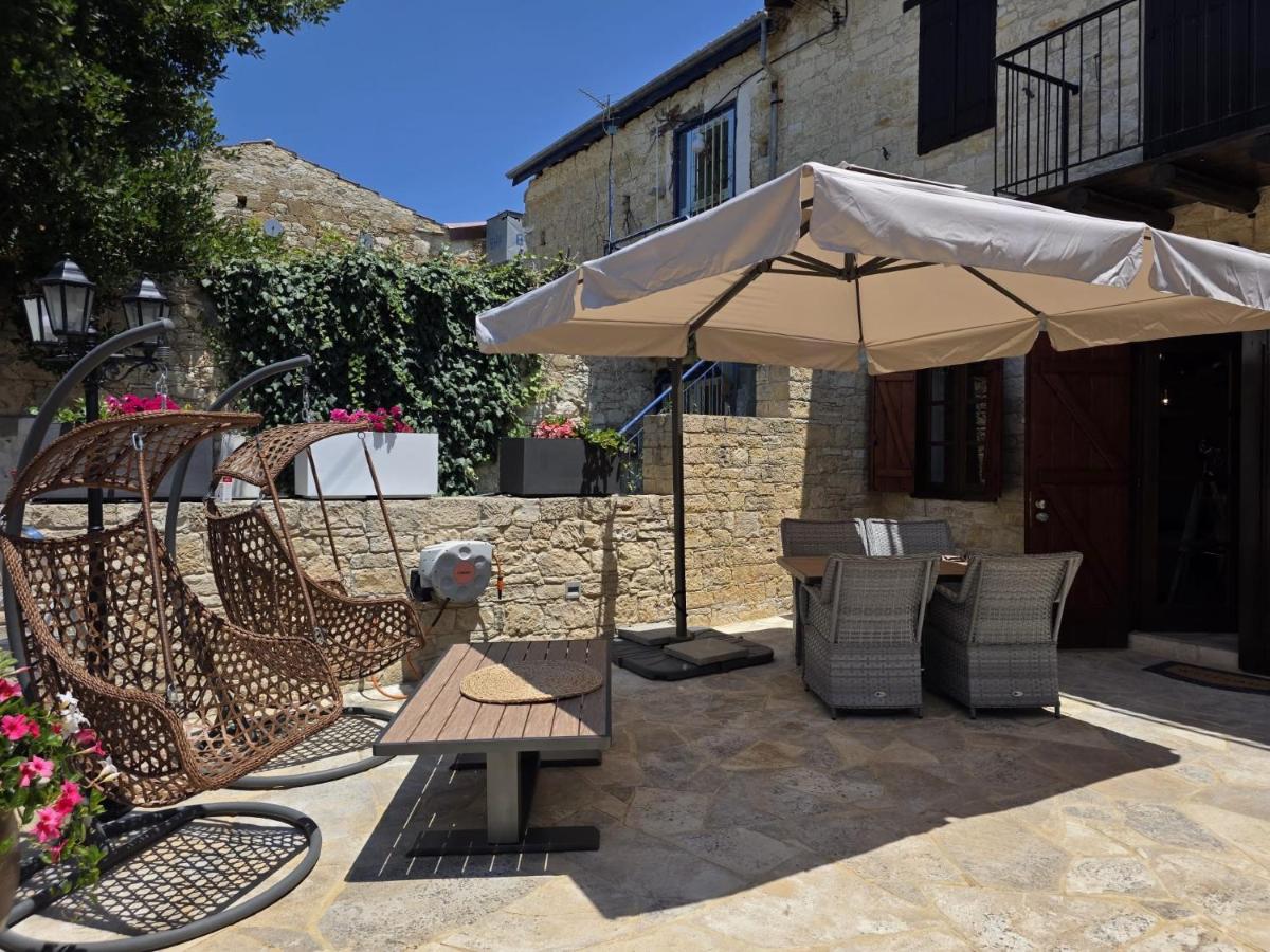 Arsos Nest - Bed and Breakfast Ársos