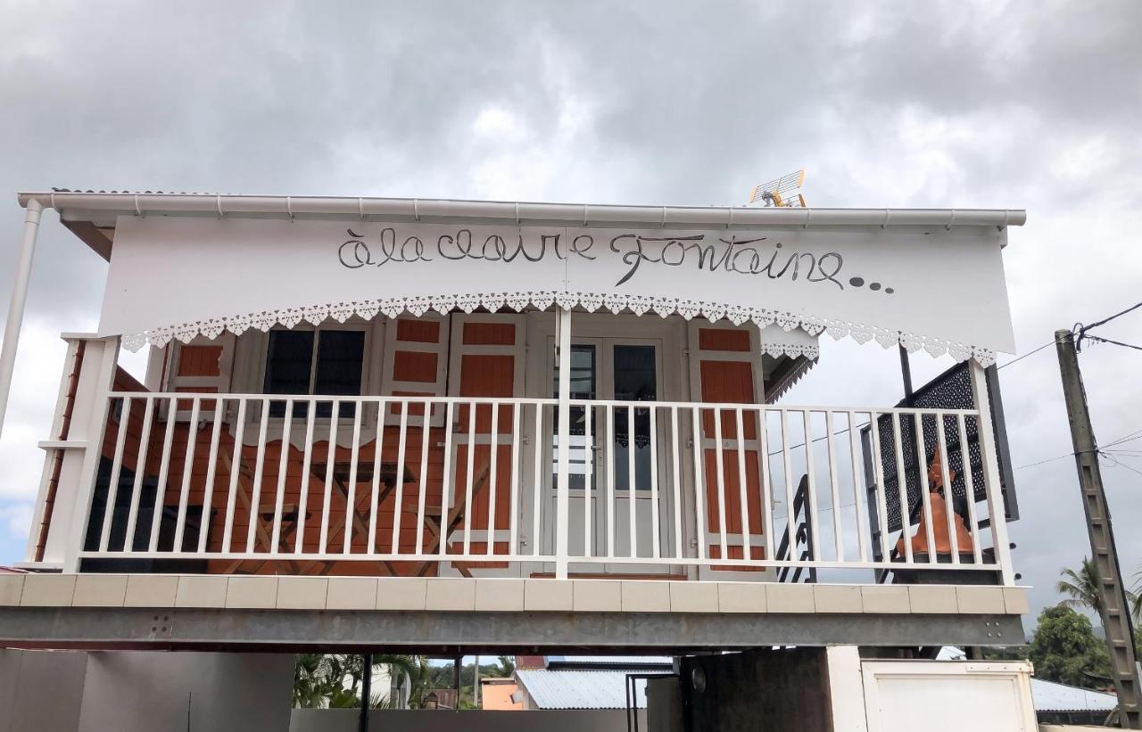 Studio confortable à Sainte-Suzanne, 20 m², balcon - B&B Sainte-Suzanne