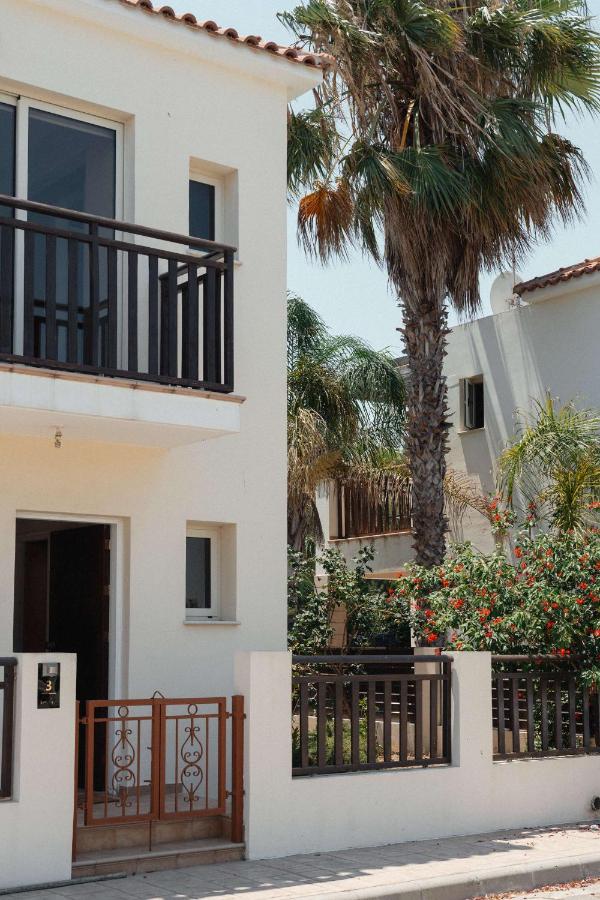 2BR Villa with Private Pool Near Fig Tree Bay by Cyprus Horizons - B&B Paralímni