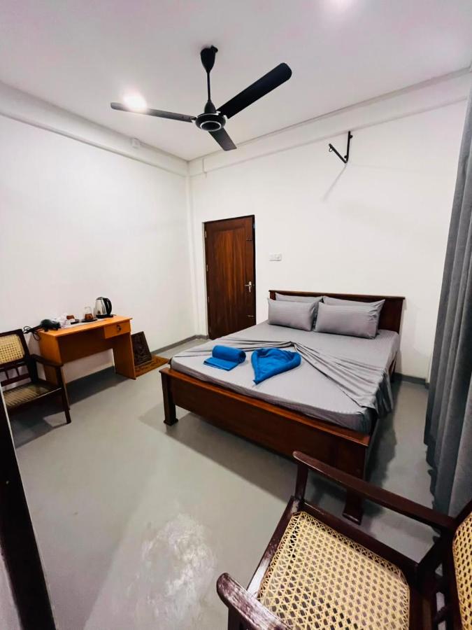 Mila Villa Hiriketiya - B&B Horagoda