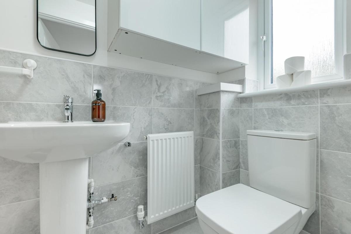 Spacious 5-Bed Edinburgh Home Parking & Garden - B&B Edimburgo