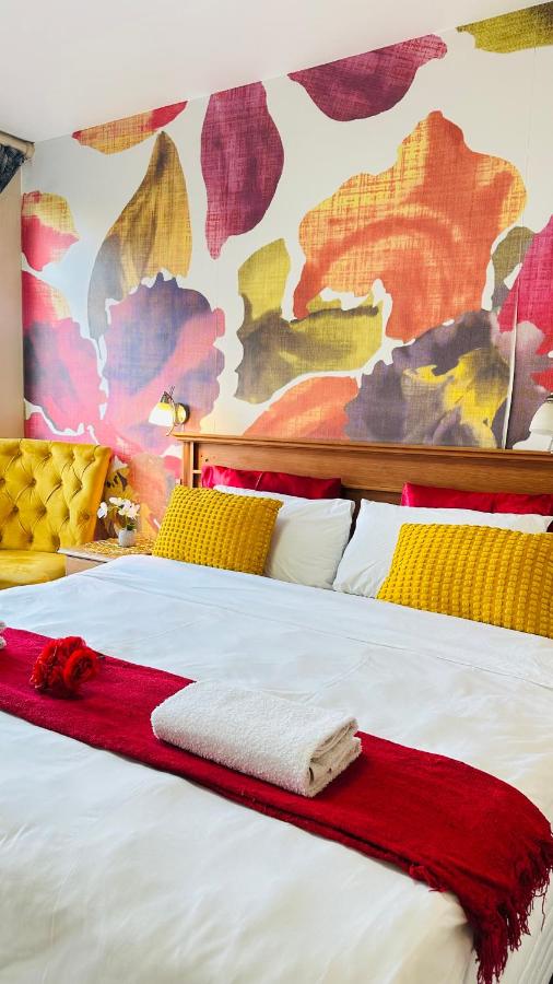 Liza Luxury Beachfront Holiday Apartment Oceanic 44 - B&B Durban