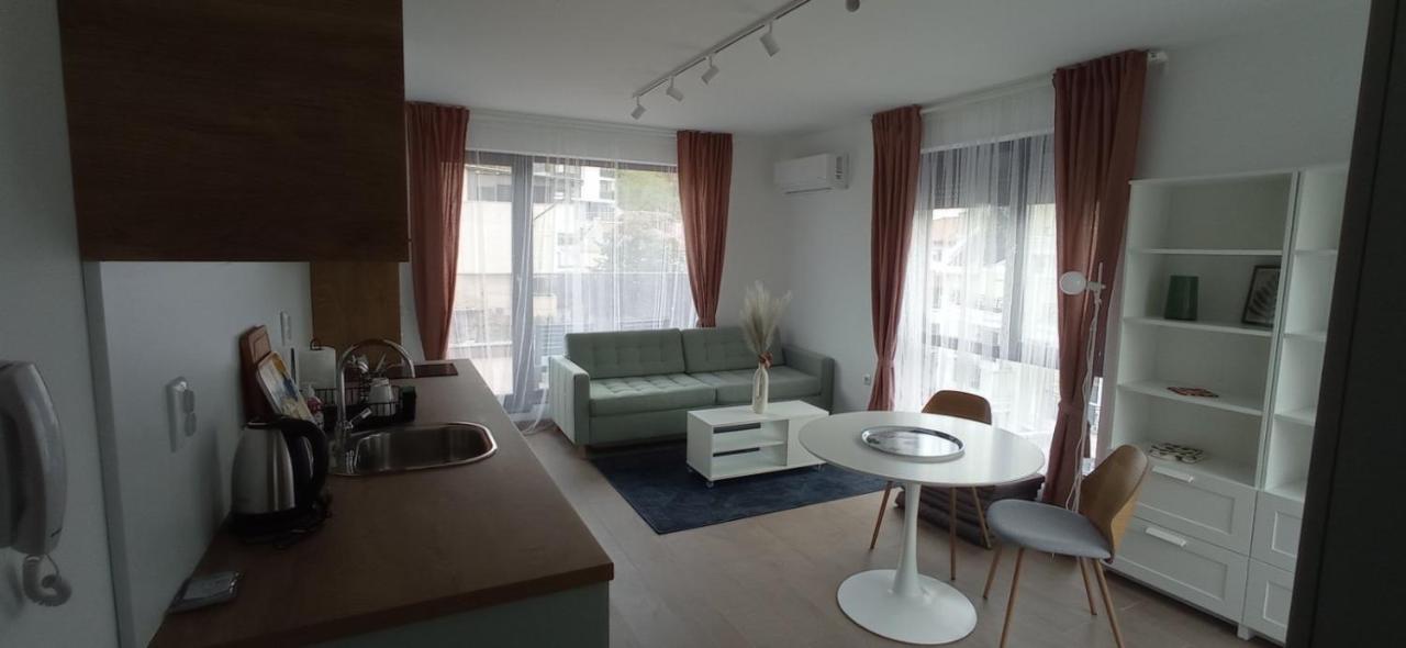 New Boutique Apartment - Peshtera 5 - Ferienwohnung Plowdiw