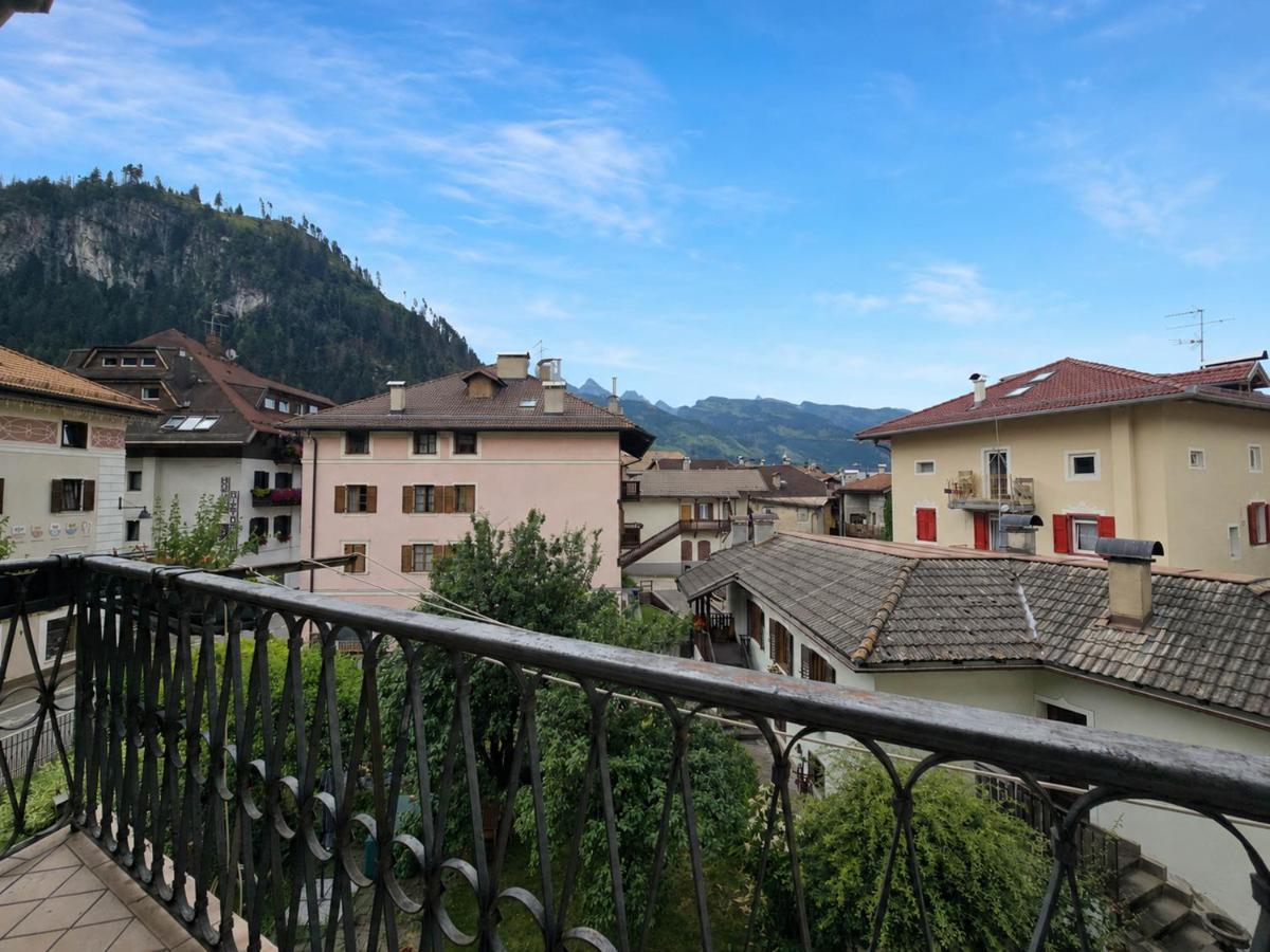 Casa Dolomitica - Alpine Stay Apartments - B&B Predazzo