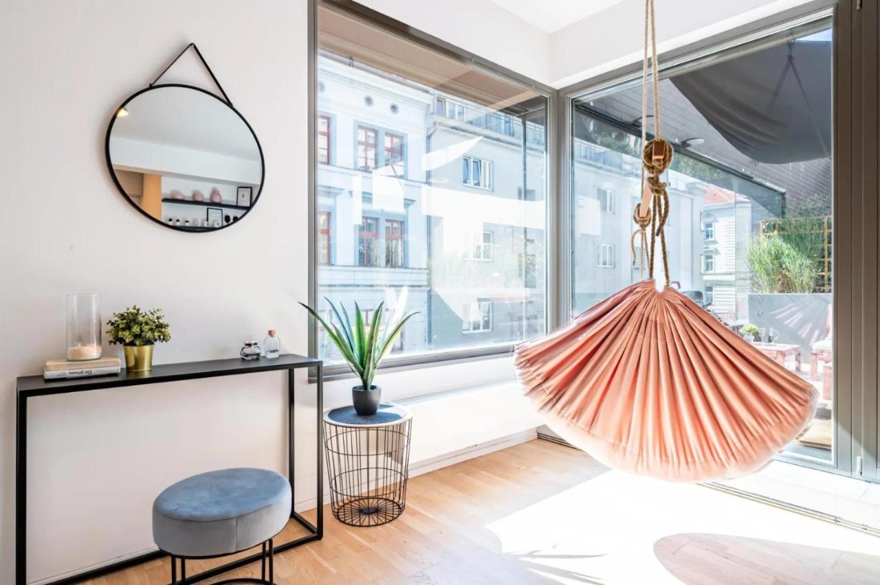 Prémiové studio Holečkova s velkou terasou - B&B Praga