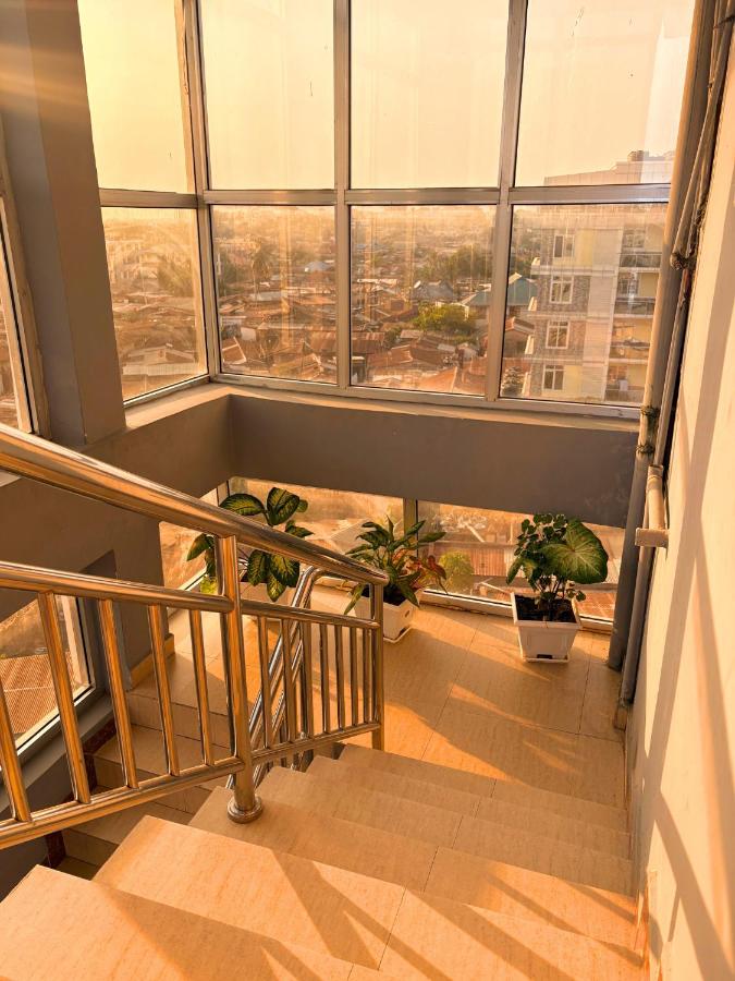 The Sunrise Haven - Top Floor Breeze Apartment in Oysterbay - Ferienwohnung Daressalam