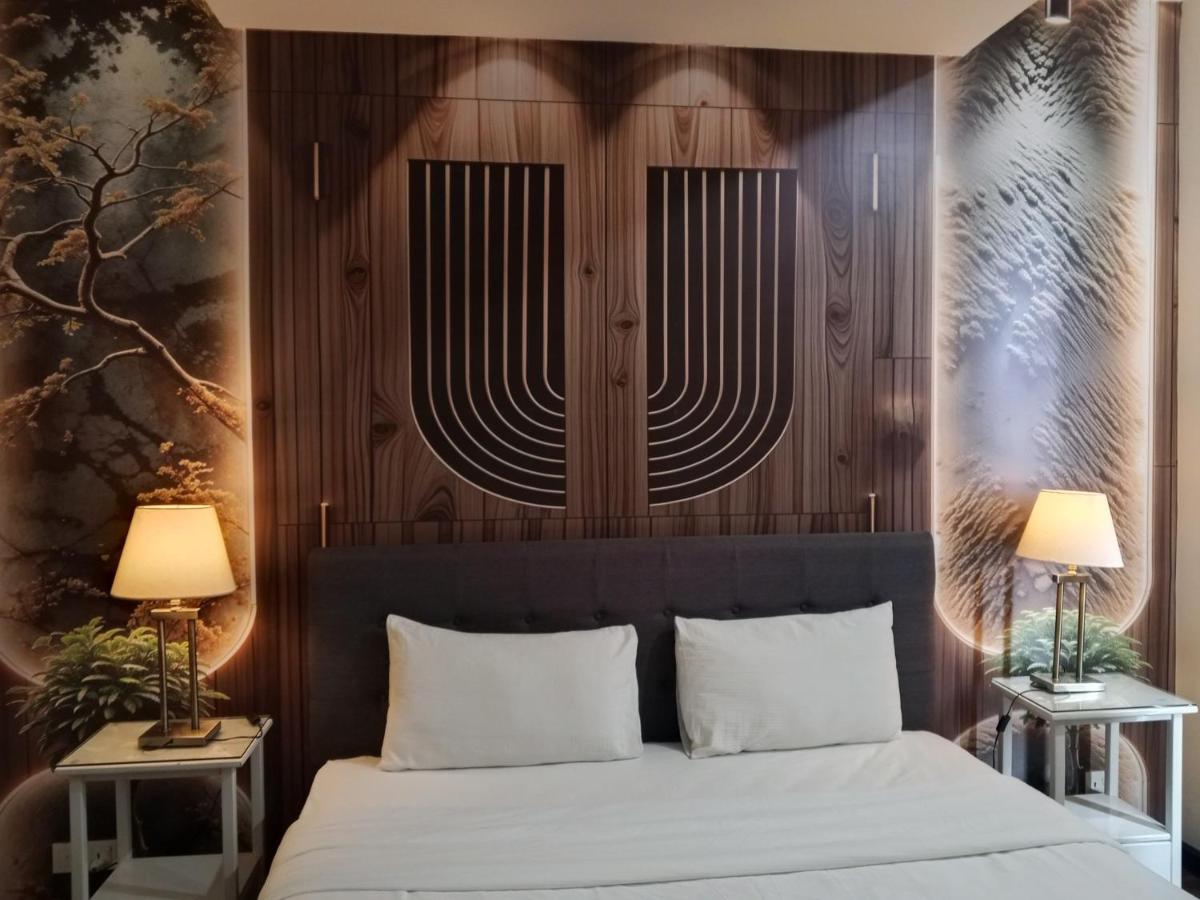 Elysium Tower Islamabad with Margalla View Apartments - B&B Islamabad