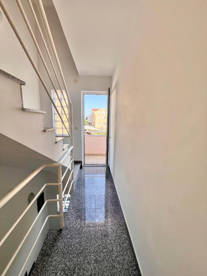 Villa Viktoria Srima - Ferienwohnung Srima