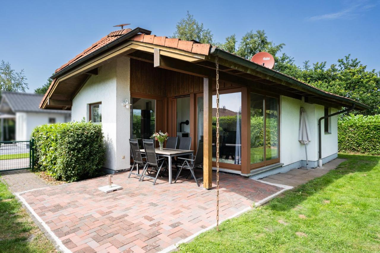 Haus Vier Pfoten - Hundefreundliches Ferienhaus an der Nordsee - Chambres d'hôtes Schweiburg