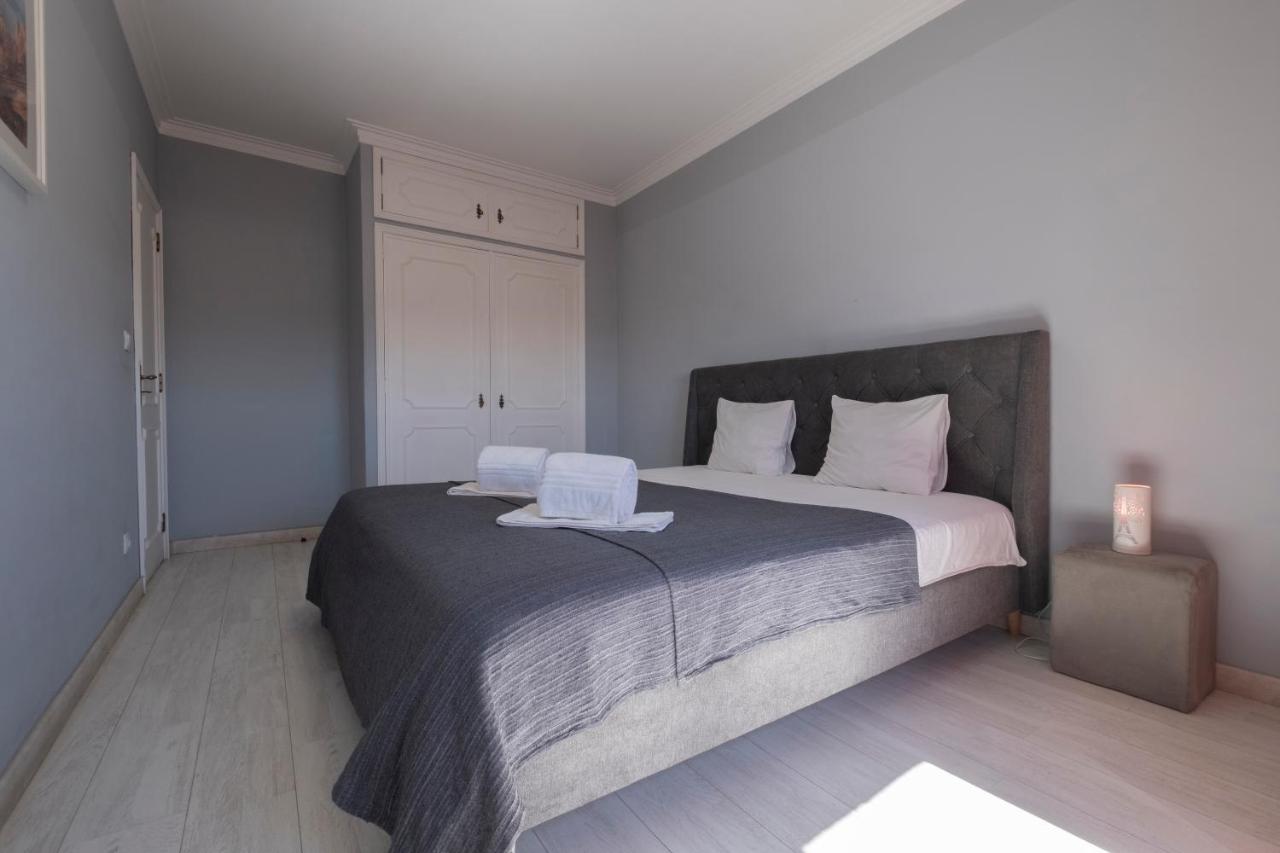 Сomfortable apartments and free garage parking - B&B Porto