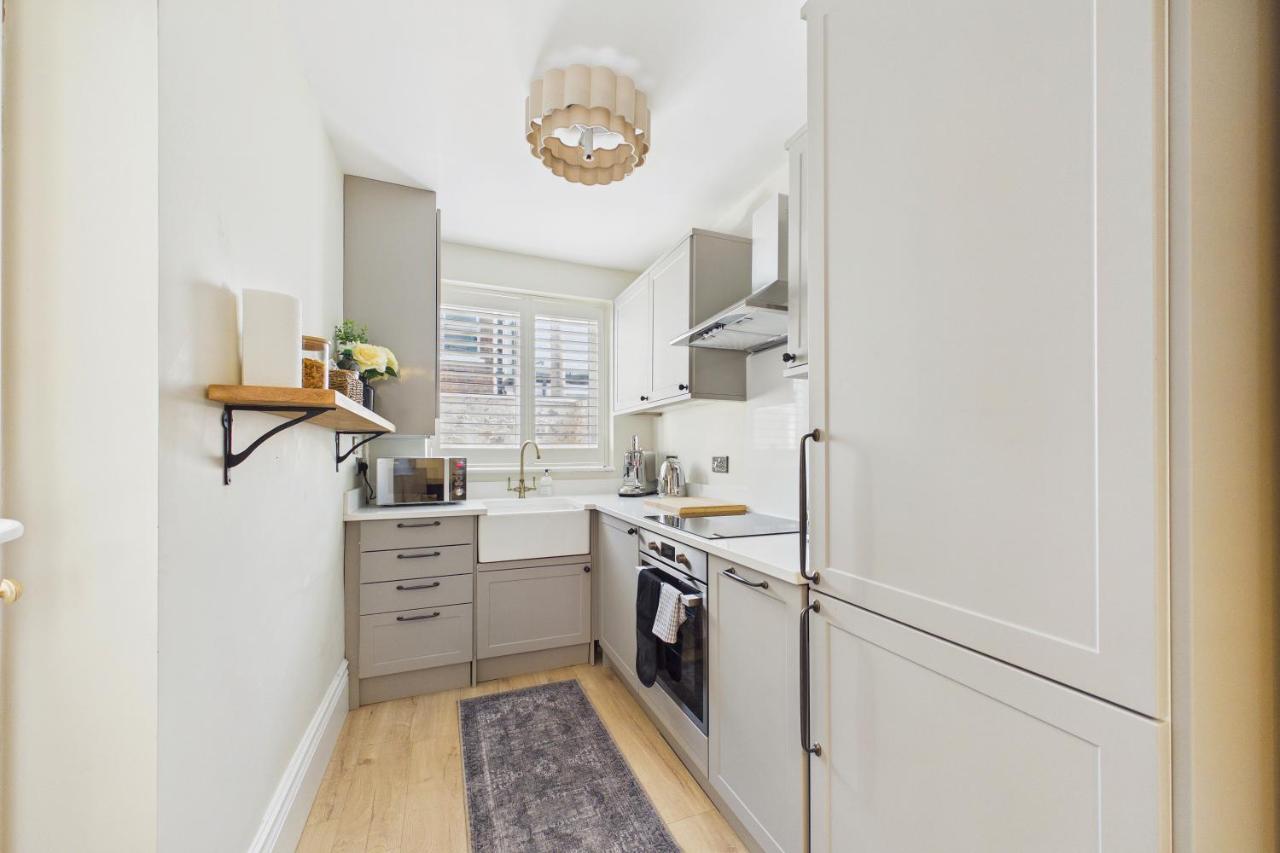 The Chester Hideaway, 2 Bed Cottage, Free Parking - B&B Chester