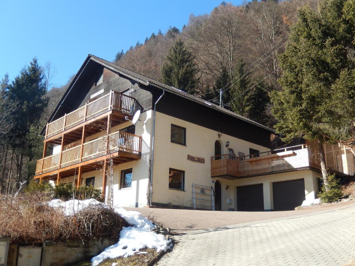 B&B Steindorf am Ossiacher See - Haus am Wald - Bed and Breakfast Steindorf am Ossiacher See