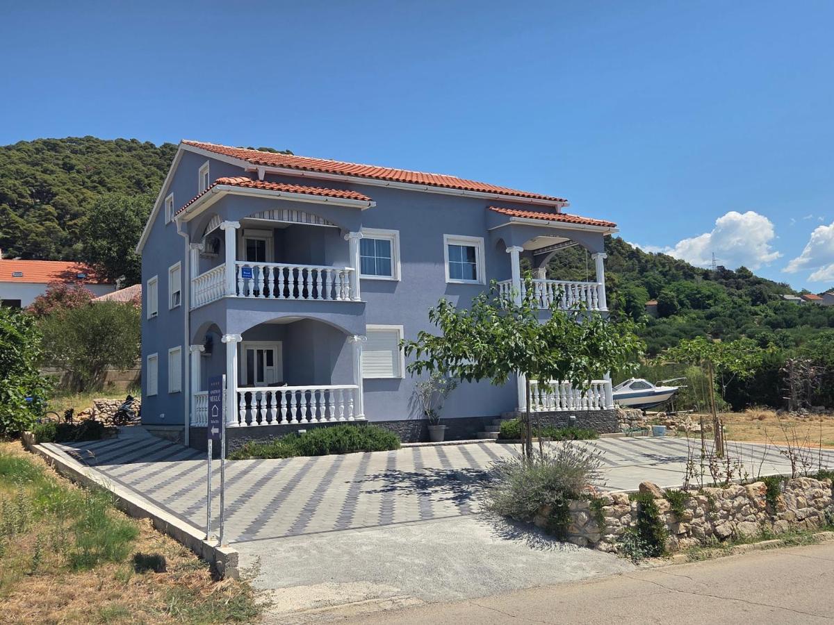 Apartmani Meglić - Chambres d'hôtes Barbat