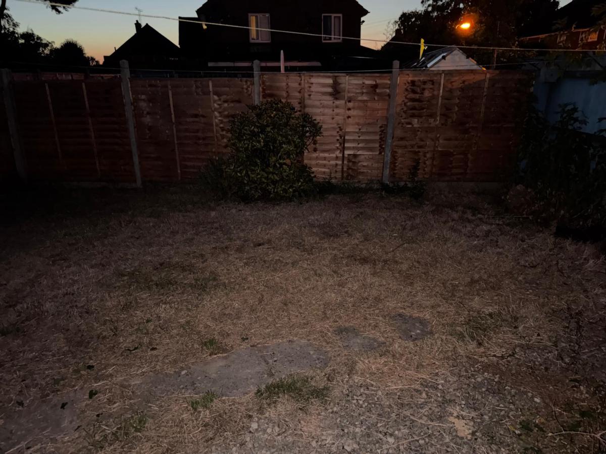 Spacious Newly Reno 3 Bed Home with Garden, Sleeps 7, Near BHX Airport, NEC & HS2 - Chambres d'hôtes Birmingham