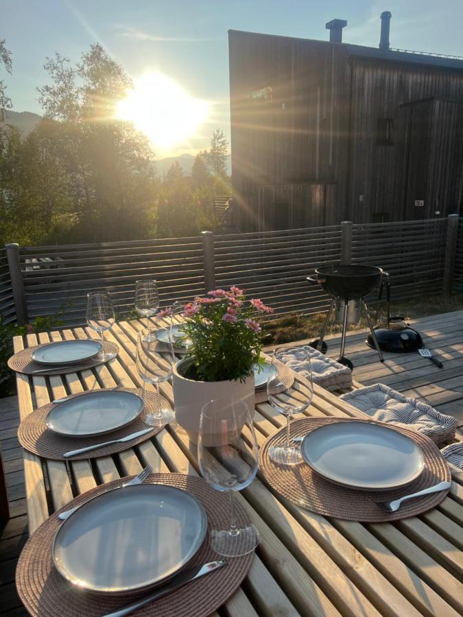 Charming and modern ski-in ski-out cottage - B&B Hemsedal