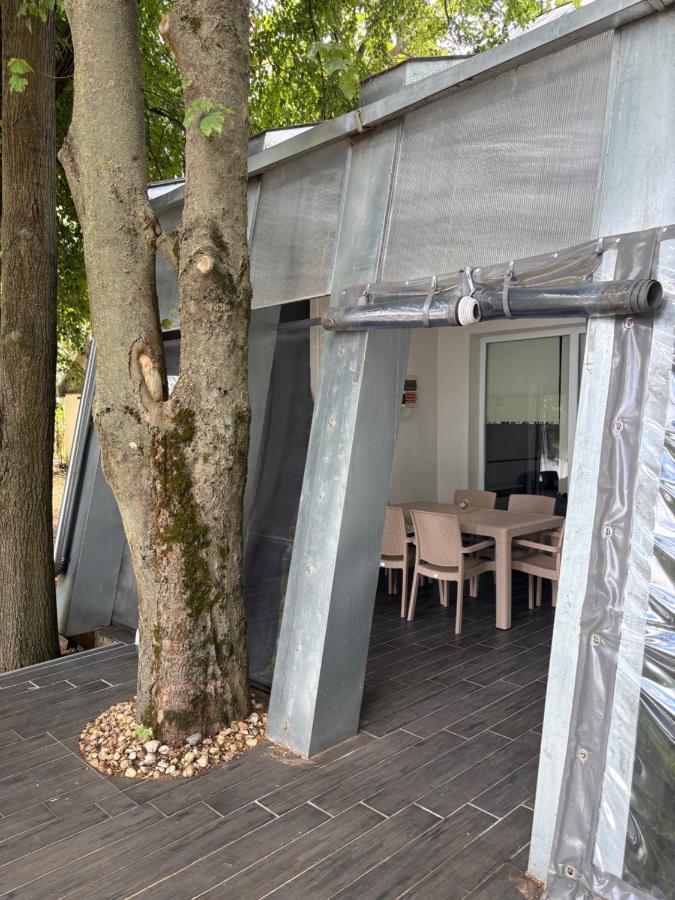 Tisza Garden Park VIP HÁZ - B&B Tiszalök