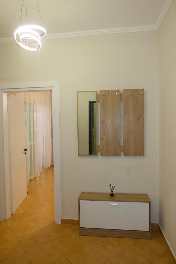 Sunset Sea View Apartment - Bed and Breakfast Durrës