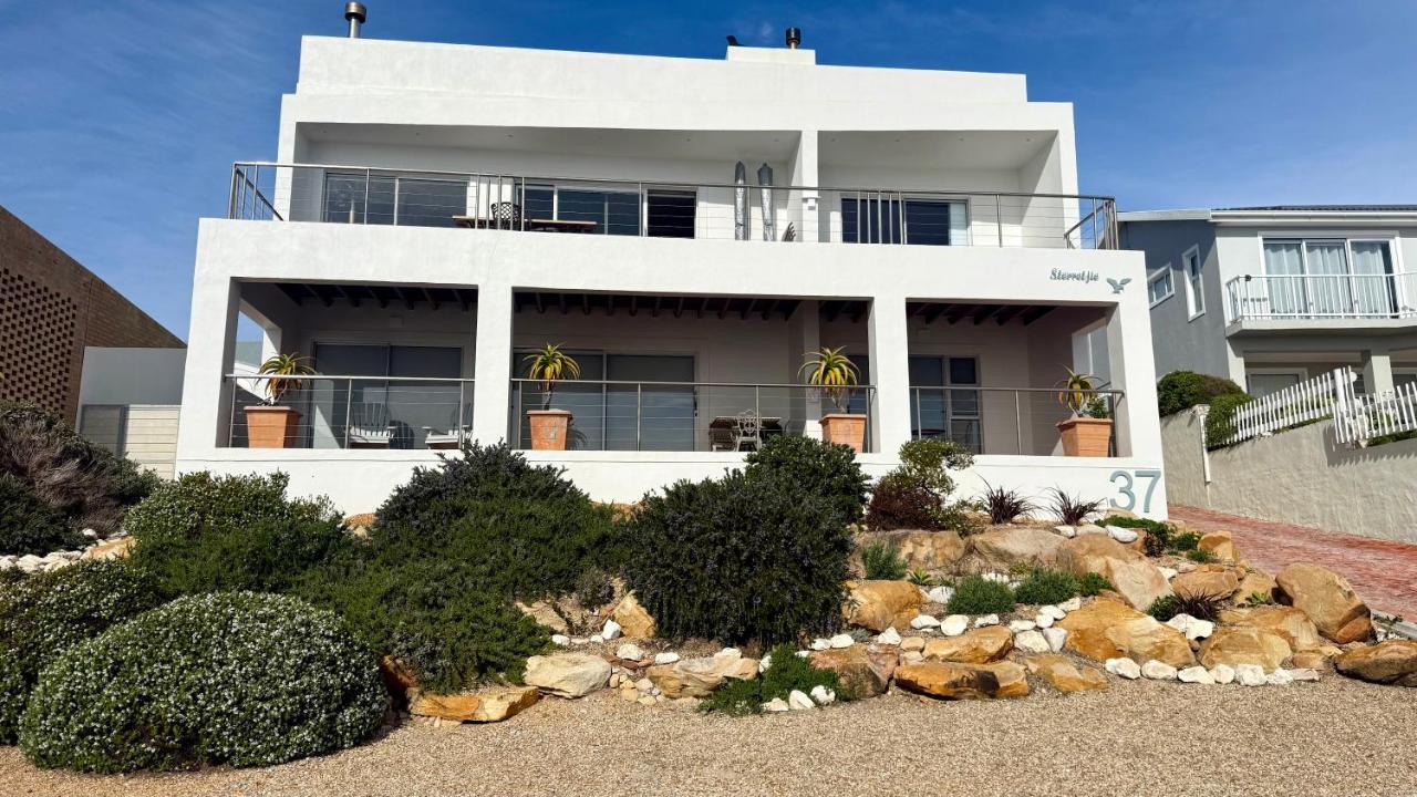 STERRETJIE Oceanfront Self-Catering Guesthouse - B&B De Kelders