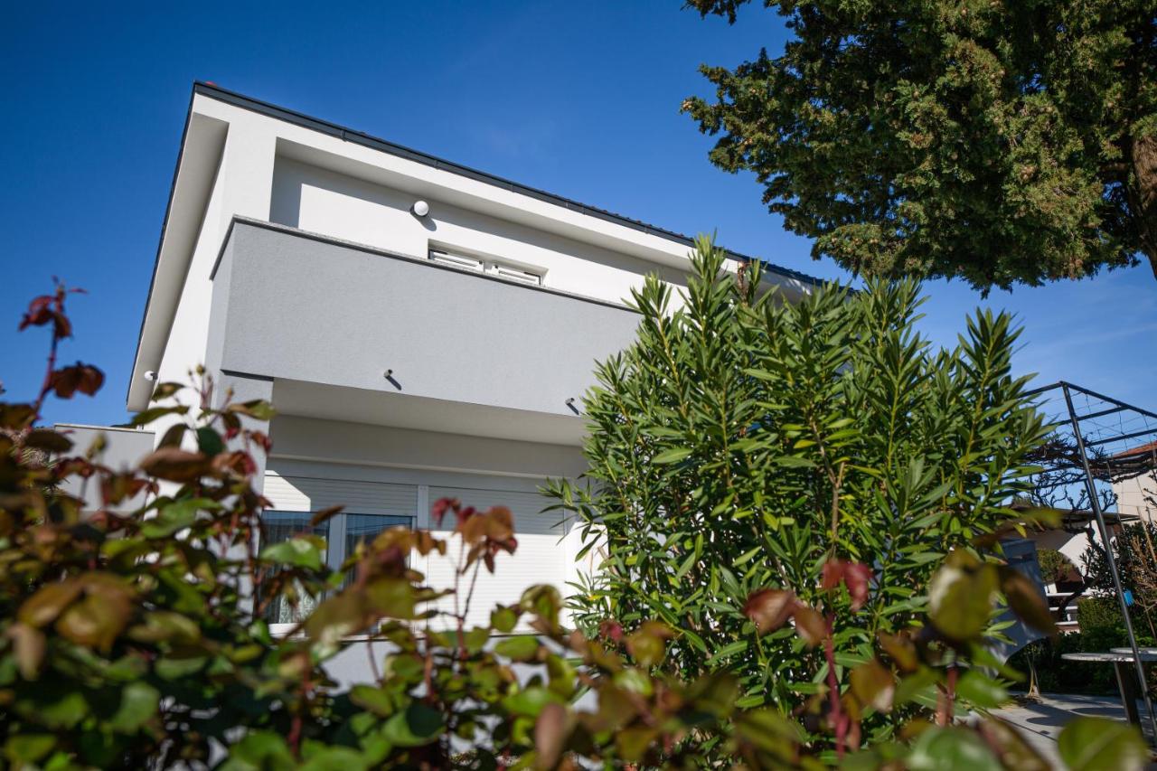 Apartment Milazzi - Fully Air-Conditioned - B&B Baška