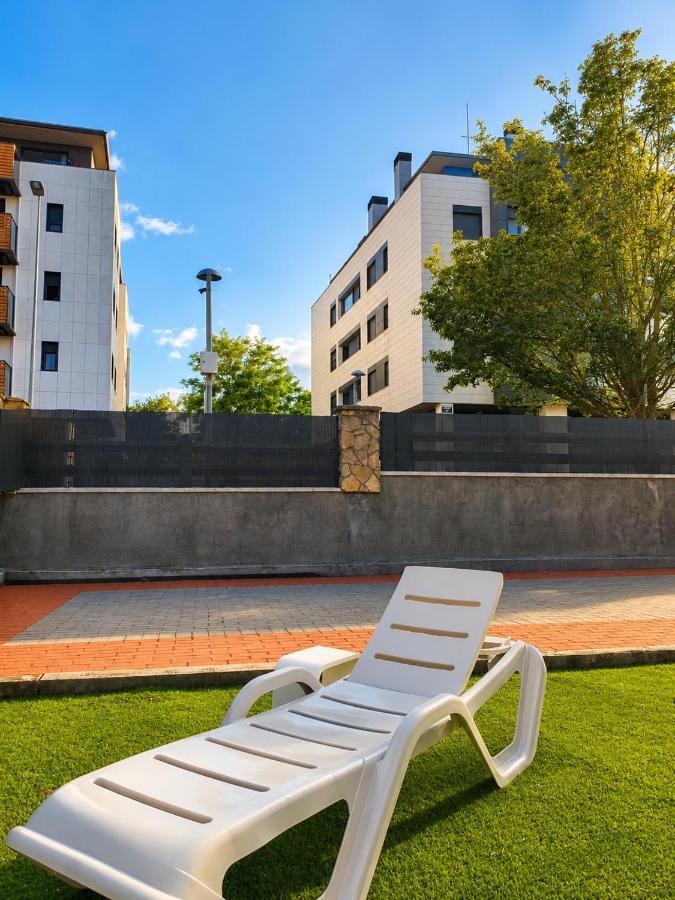 NUEVO BAJO con TERRAZA cerca de PLAYA y METRO con PARKING PRIVADO - B&B Landa