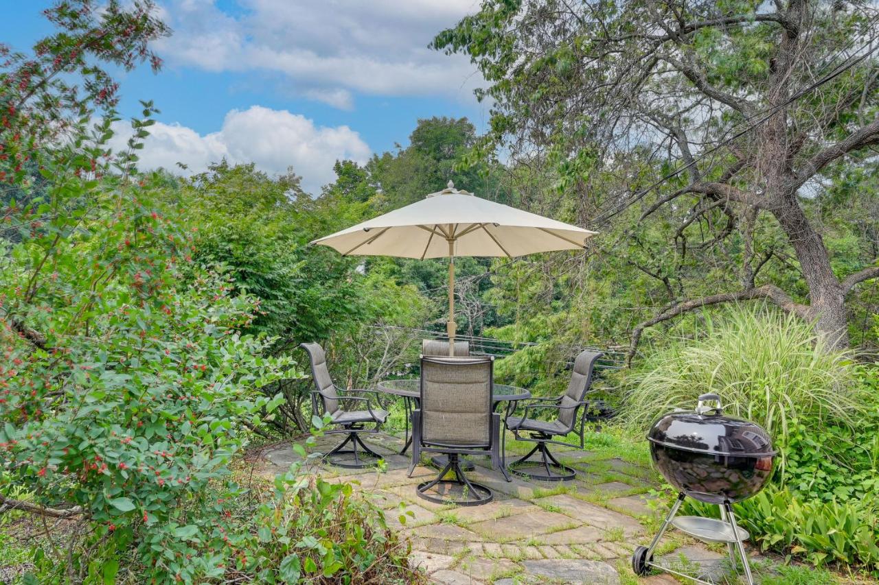 Hike, Bike & Relax: Huckleberry Hill Home w/ Yard! - B&B Avon