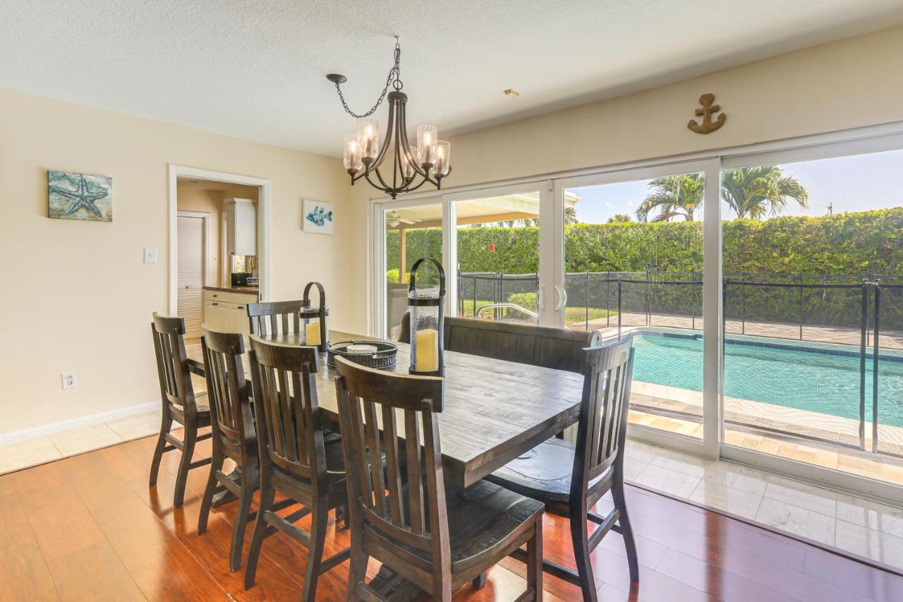 Riviera Beach Vacation Home w/ Pool: Walk to Beach - B&B Riviera Beach