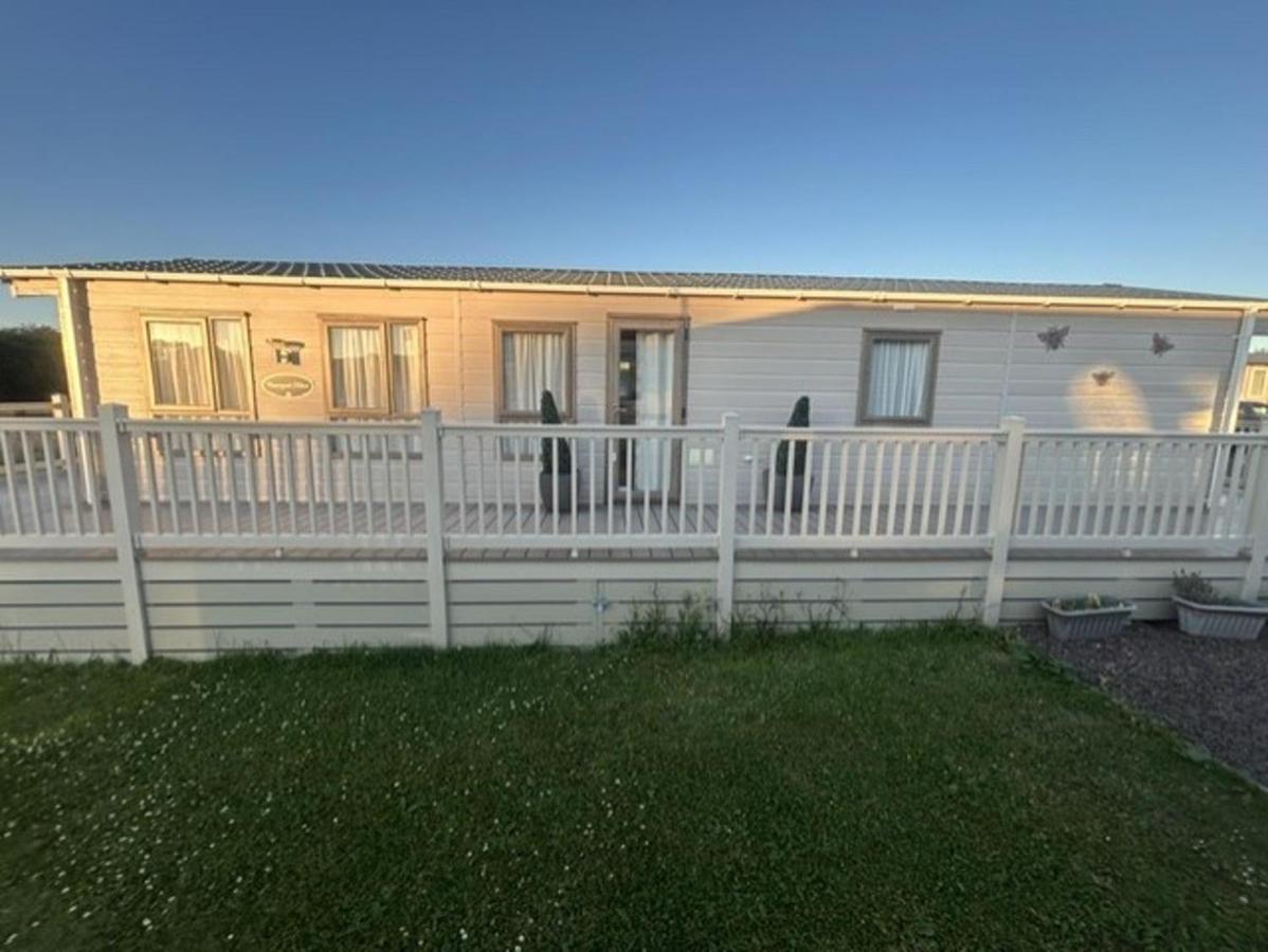 6 berth ideal for edin fringe tattoo etc - B&B Dunbar