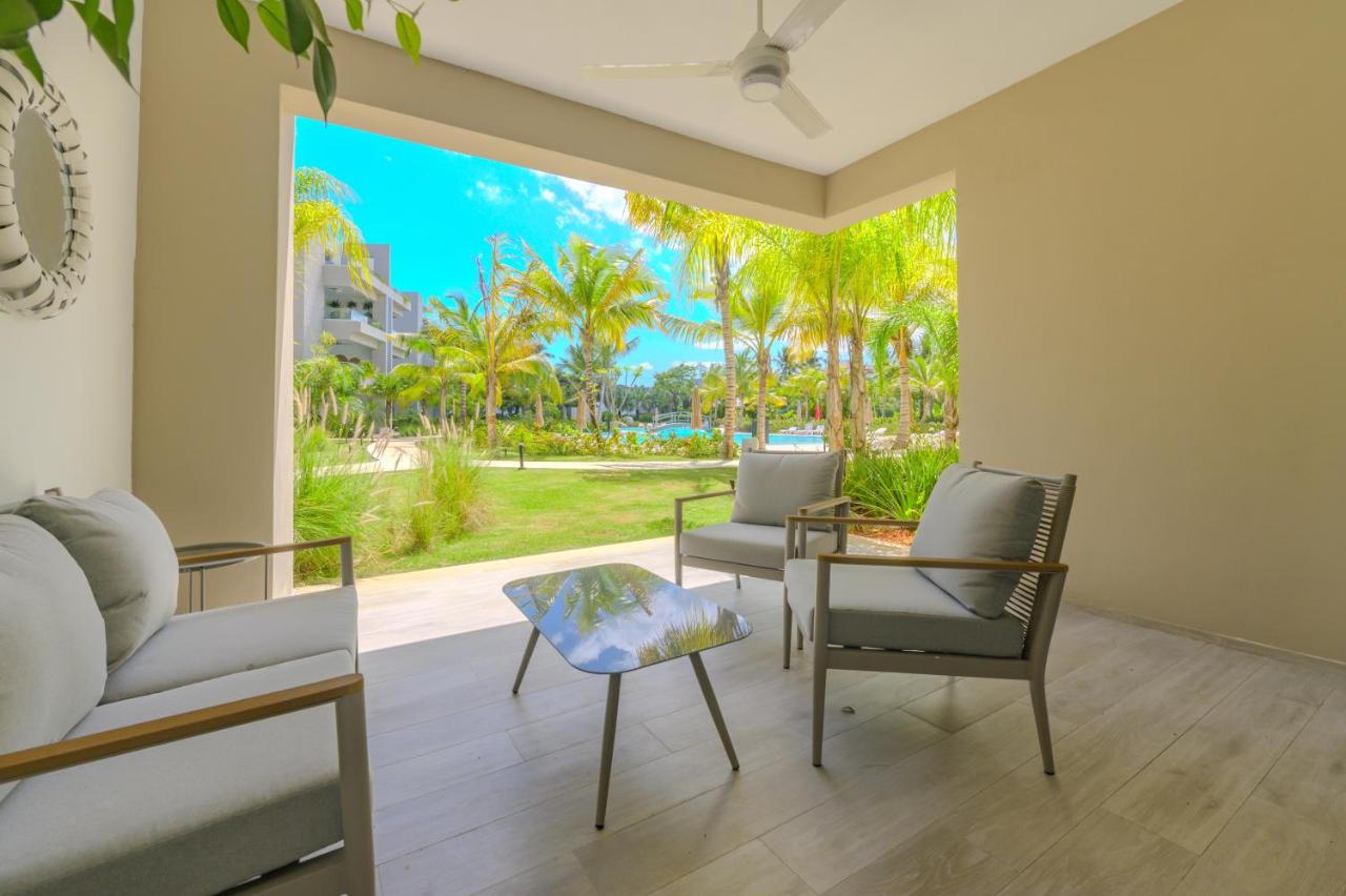 One-Bedroom Apartment with Garden View