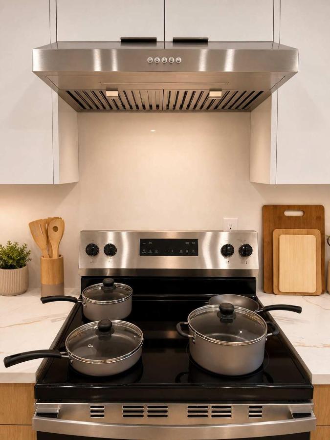 Luxe Ensuite Retreat near USC - Shared Home - B&B Los Ángeles