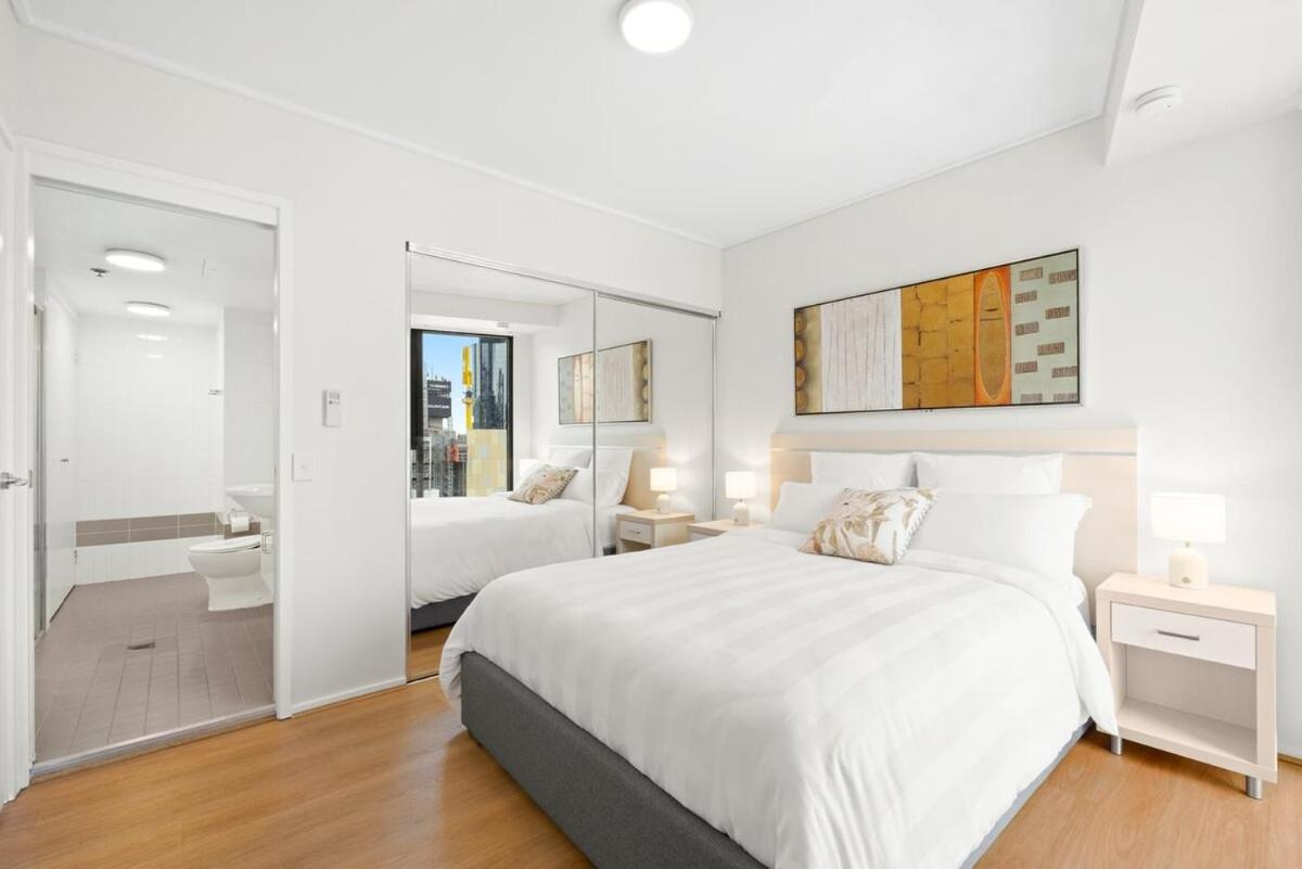CBD 1BR River & Botanic Garden Views with Pool and Gym - Ferienwohnung Brisbane