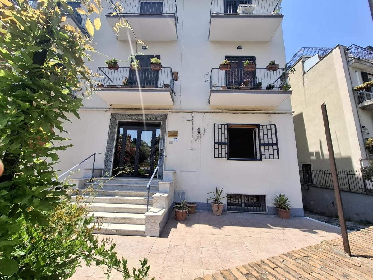 Michelangelo 33 New Home - Bed and Breakfast Pozzuoli