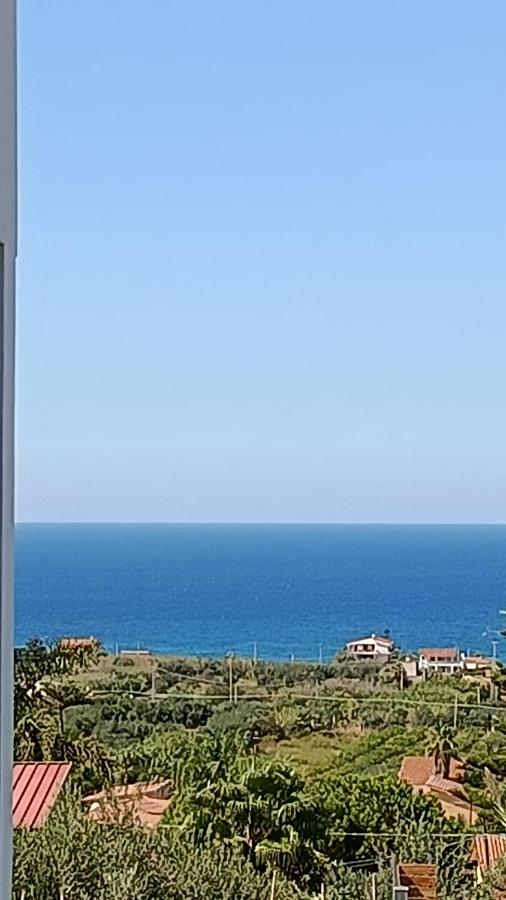 Deluxe Double Room with Balcony and Sea View