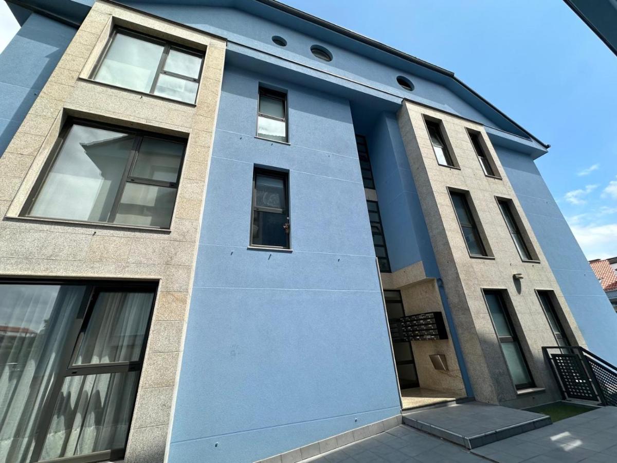 Piso de 2 habitaciones con terraza cerca de la playa y del centro - Ferienwohnung Ares