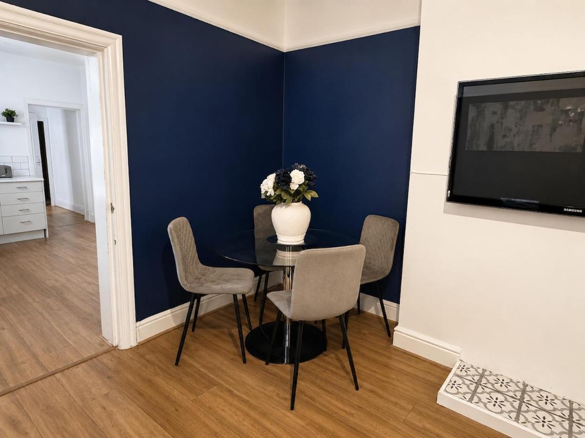 Queenie's Nook - B&B North Shields