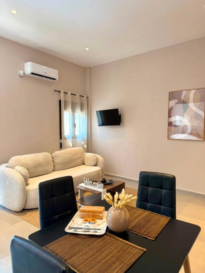 STV Royal Apartments 3 - B&B Areopolis