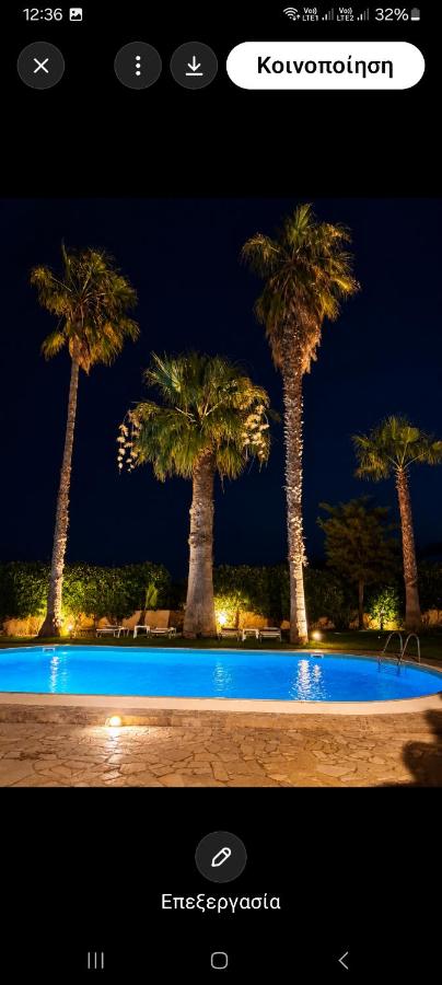 Anavissos pool appartment - B&B Anávyssos