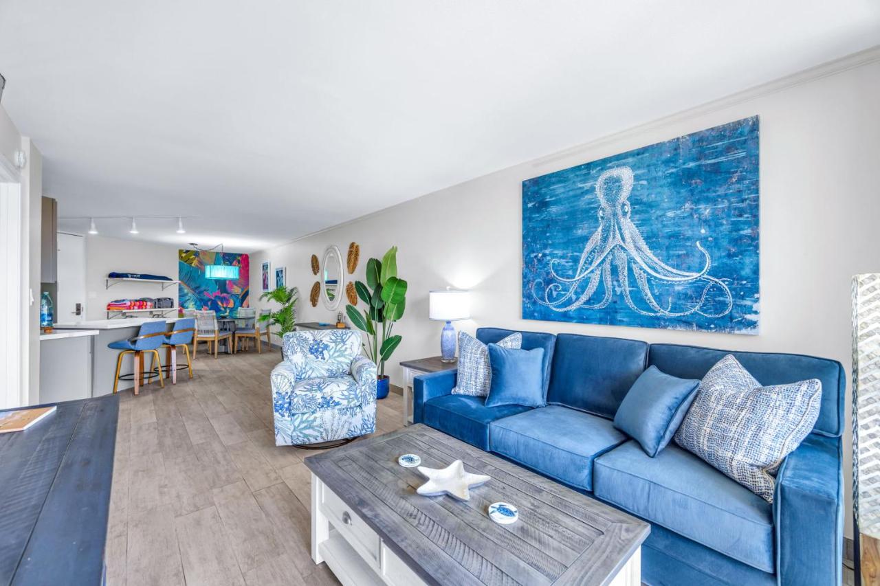 Newly Remodeled Deluxe Oceanview Resort Vistas - Bed and Breakfast Kīhei