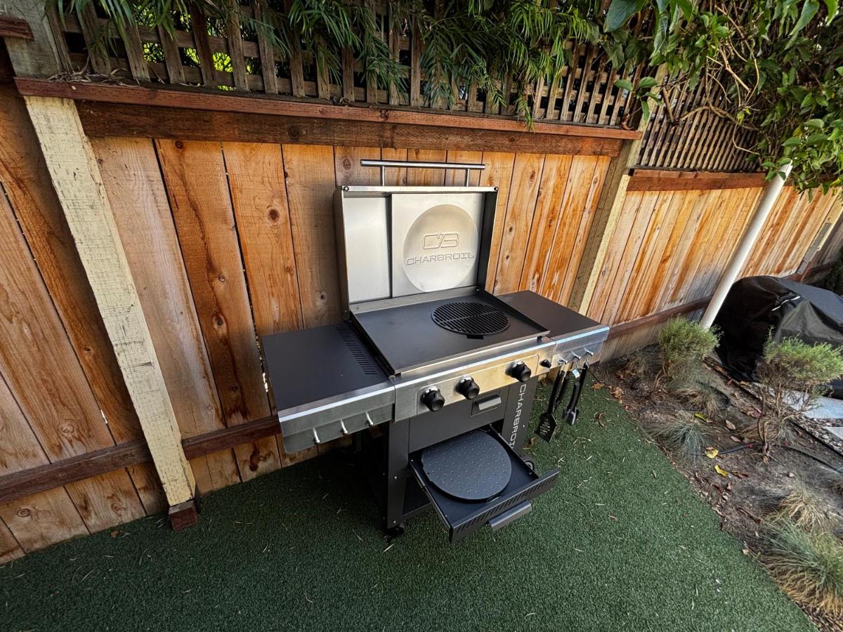 1884 Elegant Home Fire Pit, Tesla Tech, Near DT - Bed and Breakfast San Luis Obispo